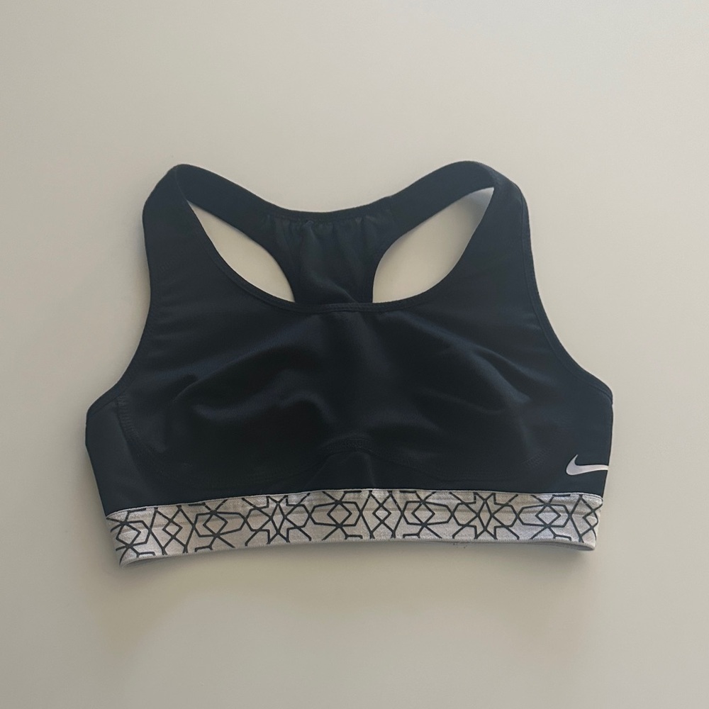 Nike Women's Black and White Patterned Sports Bra worn once